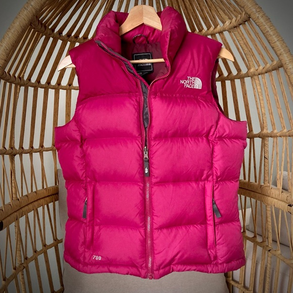 💘 The North Face 700 Fill Down Puffer Vest in vibrant pink US S 💕